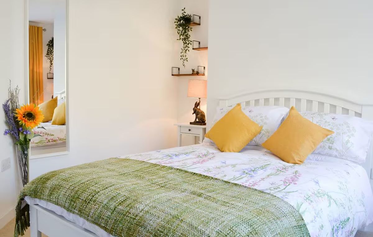 Bedroom of no 2 Posting Stables